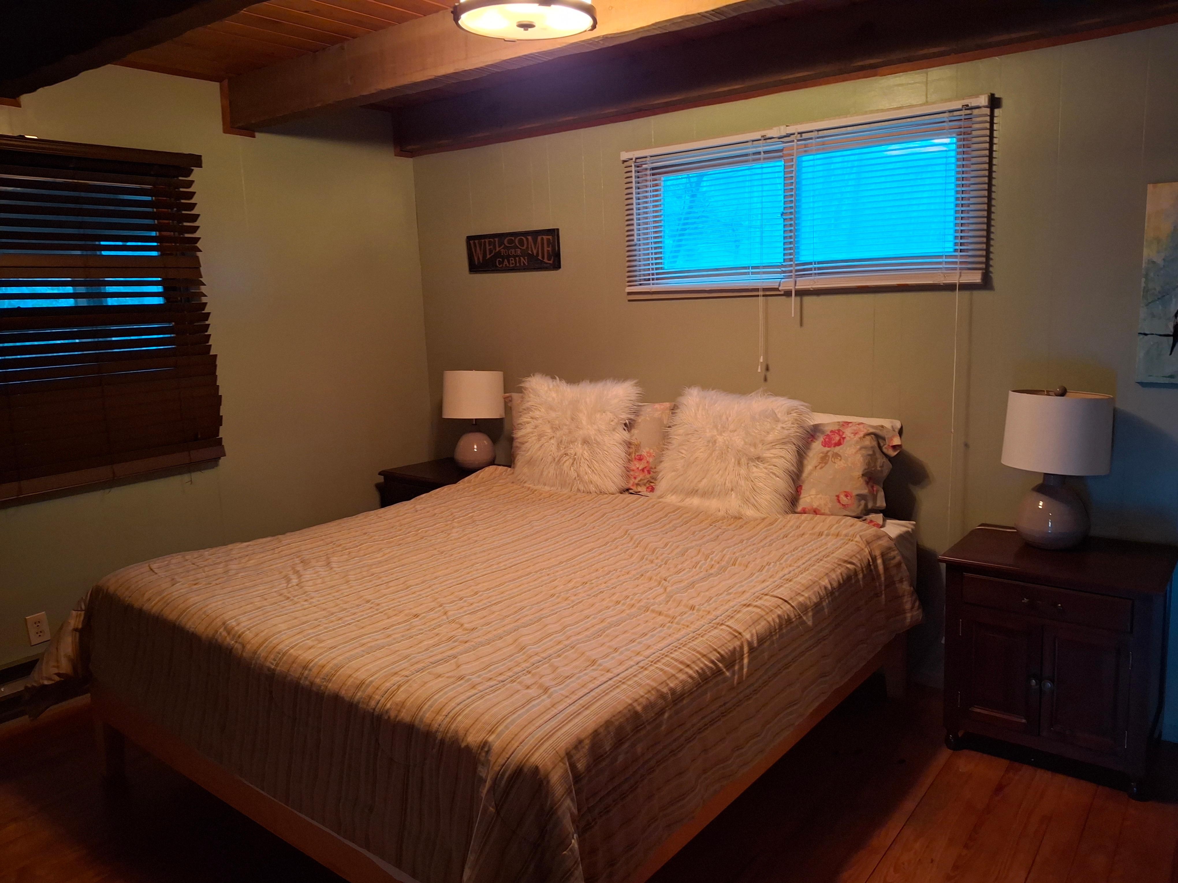 Not a four poster bed
Furnishings worn out.