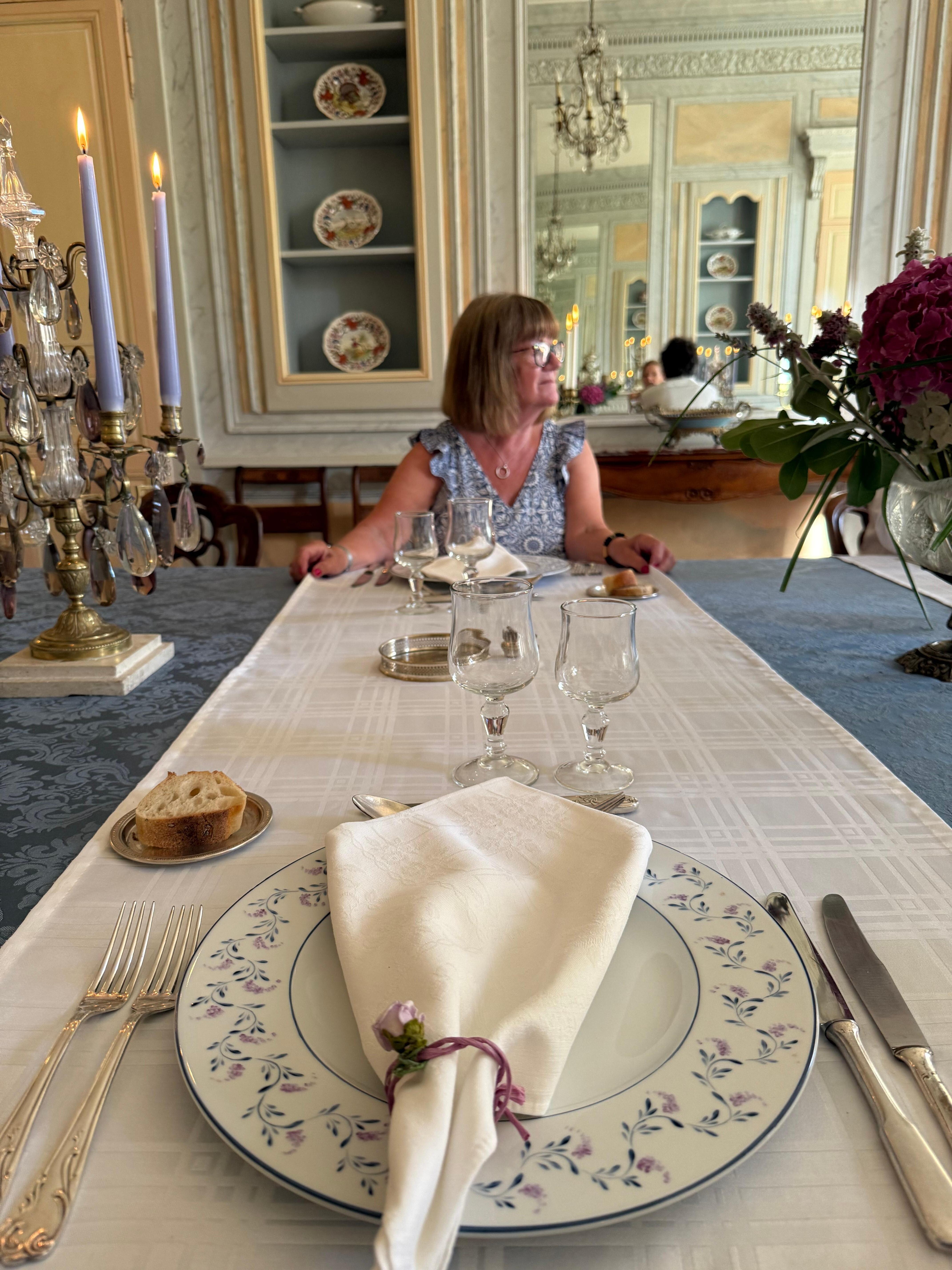 Dinner and breakfast dining room