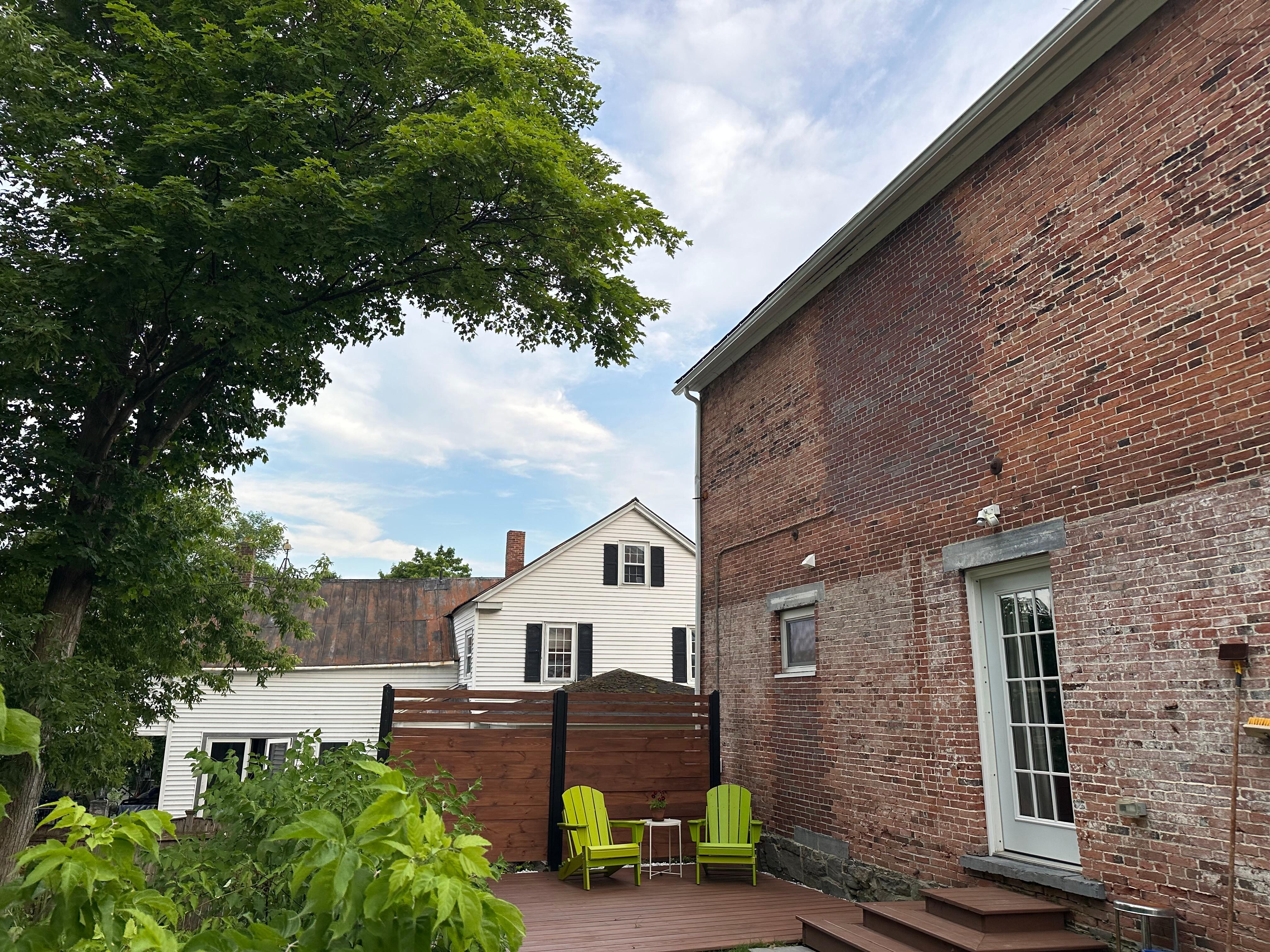 Private outdoor space 