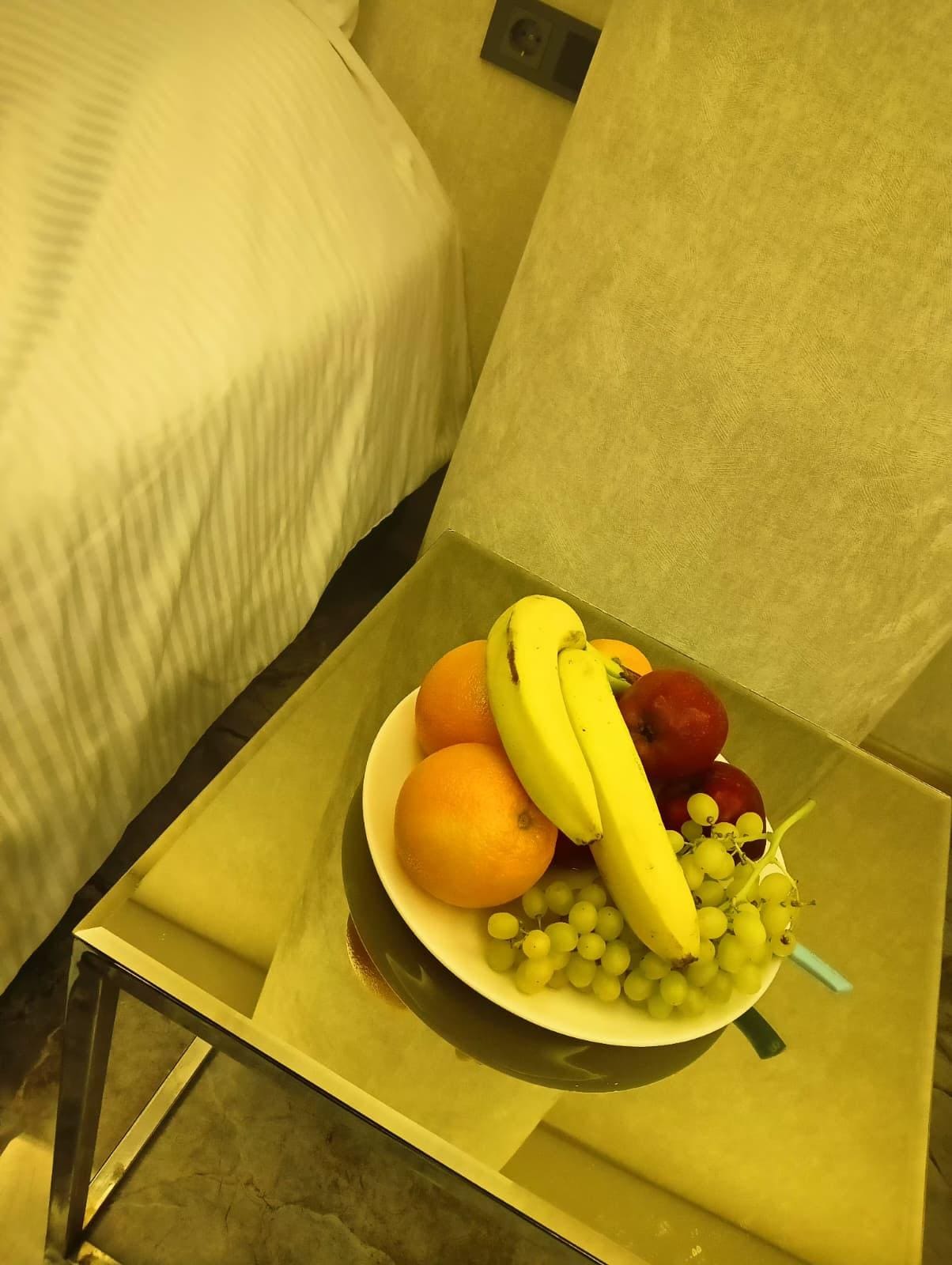 Watsu su terapisi ile ilgili yaptıgımız paylasımın tesekkürünü odamıza geldigimizde bu nezakette yapan işletme  yöneticisi Turgay Bey ve çalışan tüm arkadaşlarımıza sevgi ve saygılarımızı iletiyorum.