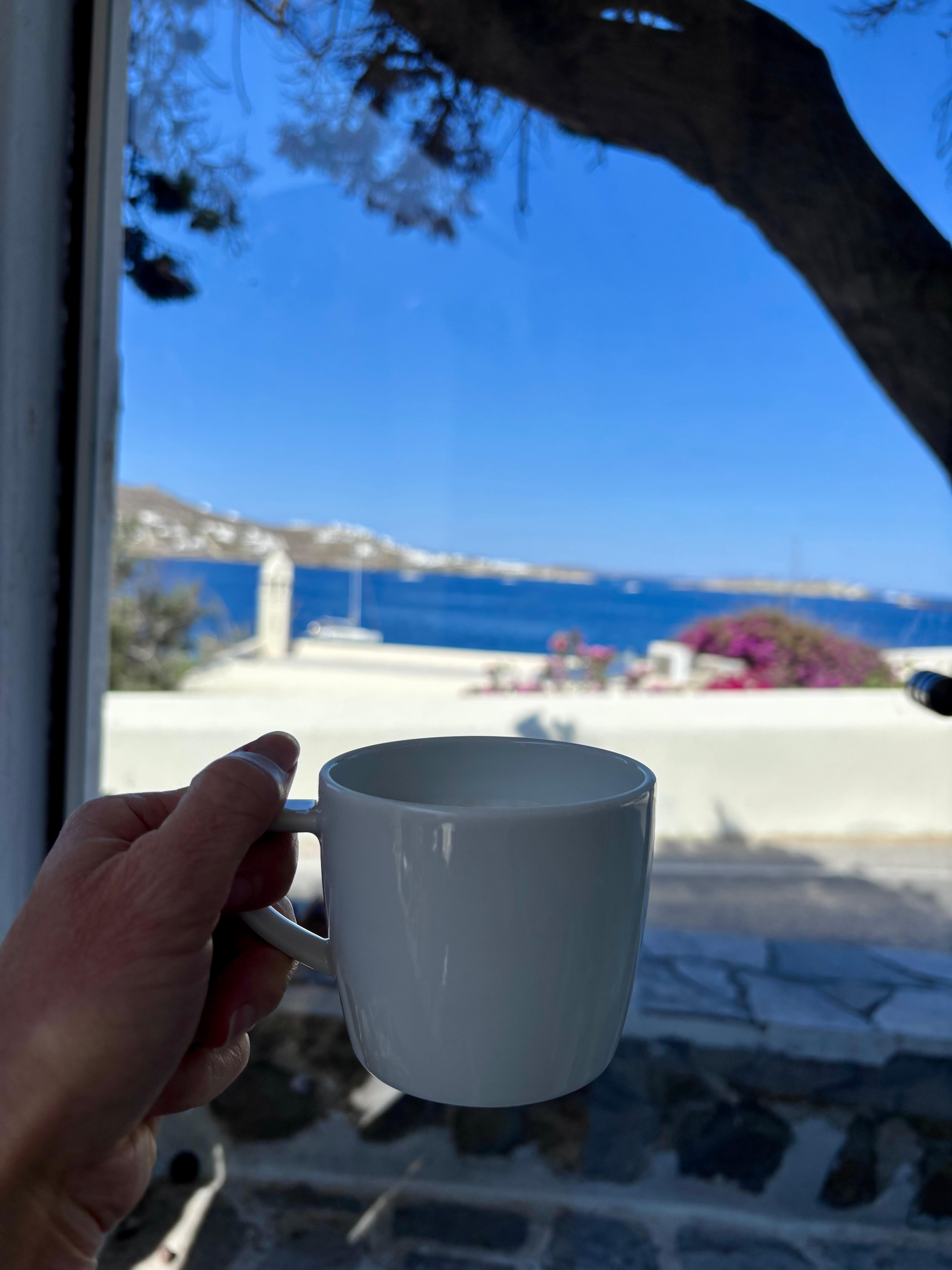 Delicious breakfast, cheers! ☕️