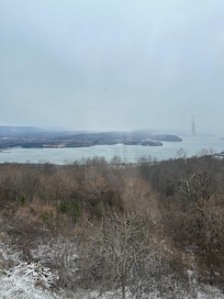 It was 19 degrees and We had a light dusting of snow during our stay!
