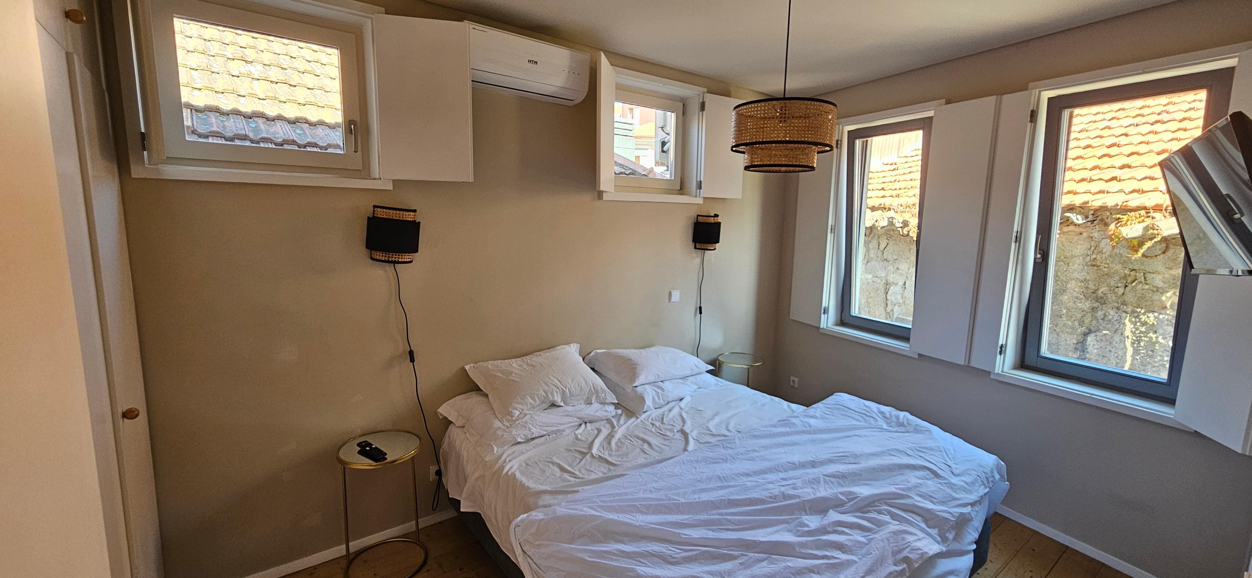 Bedroom, big wardrobe, TV, (Foto was taken at the day of departure) 