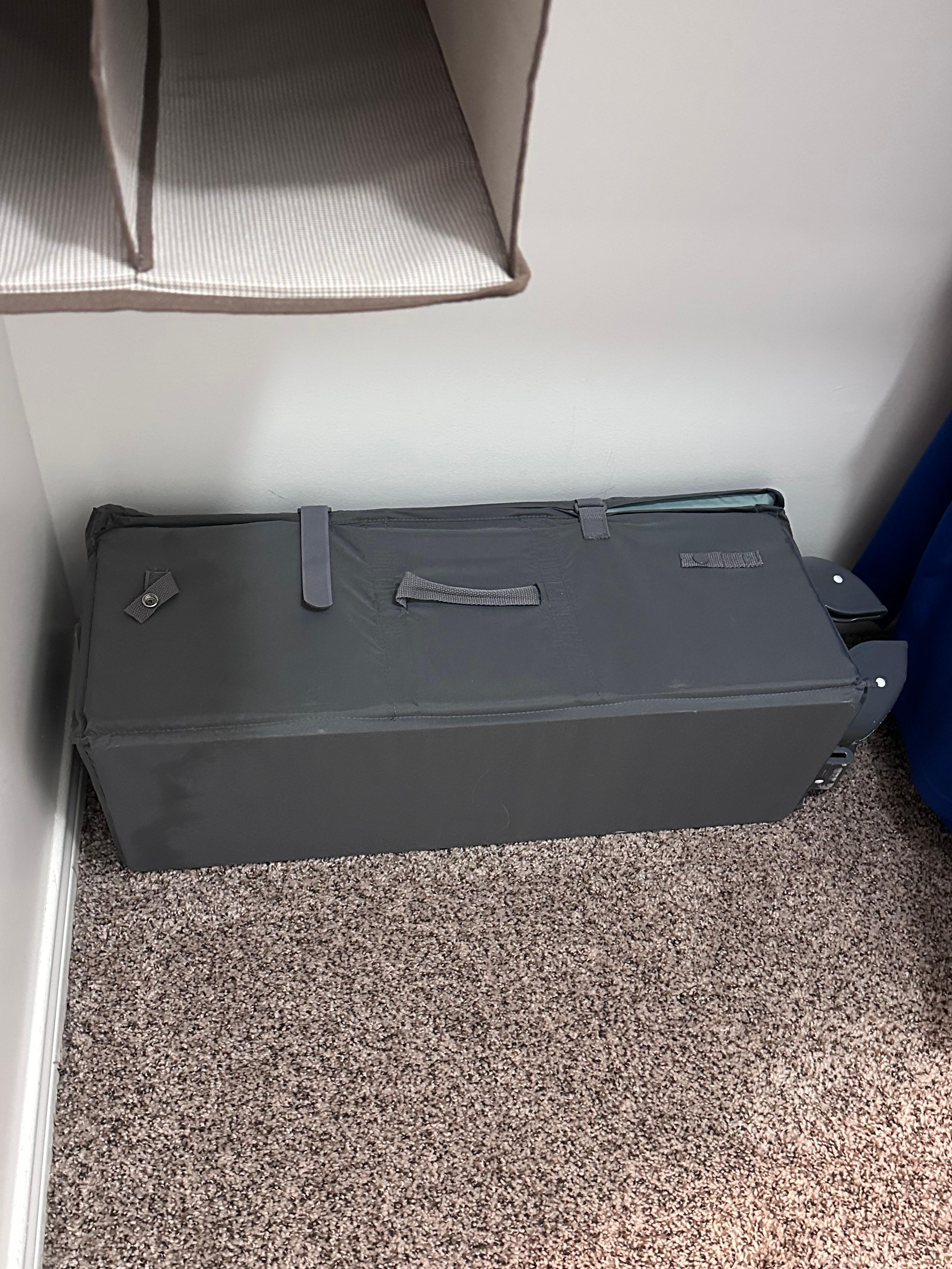 They even have a pack n play for those who bring littles. 