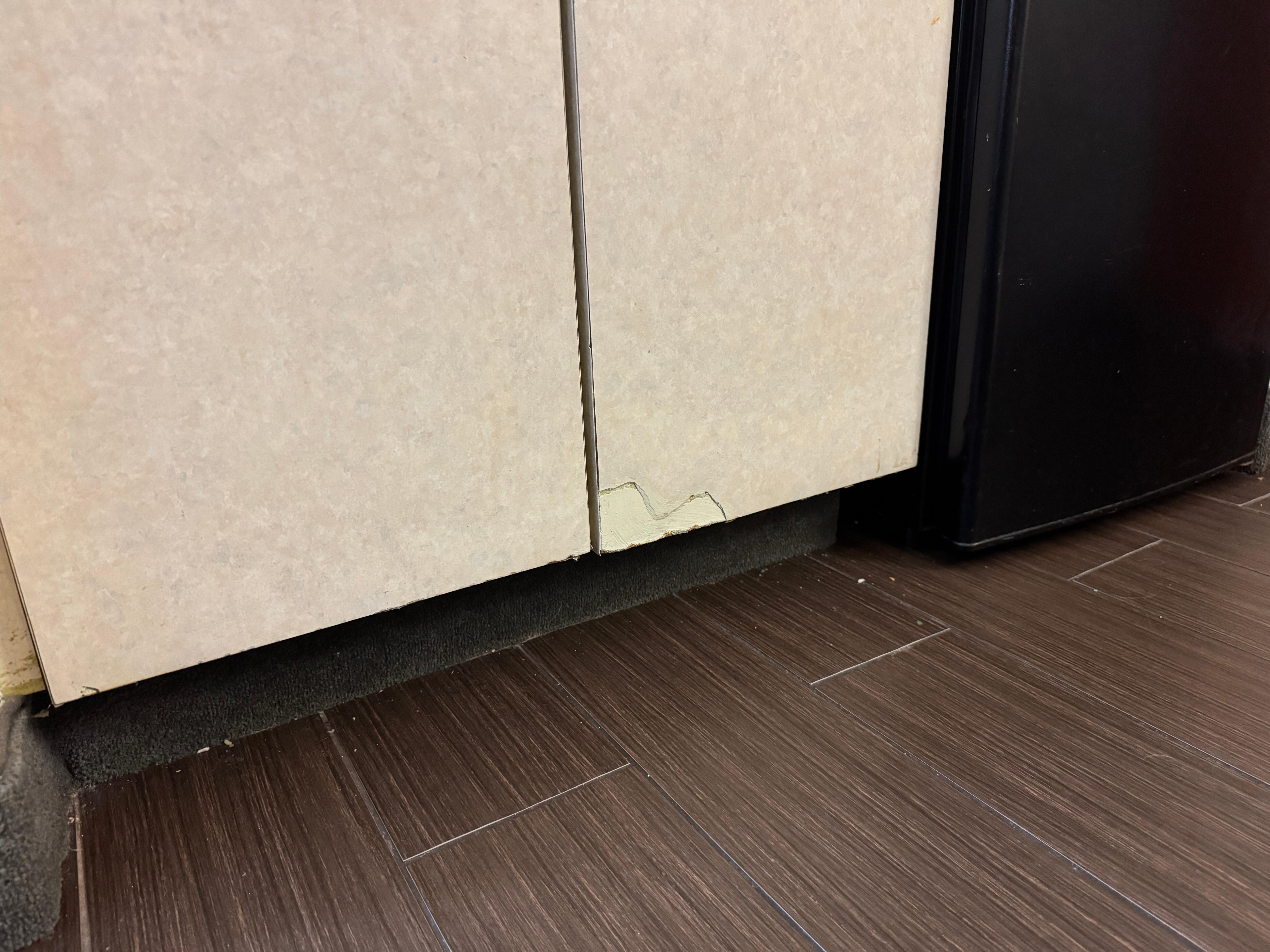 Broken cabinets 