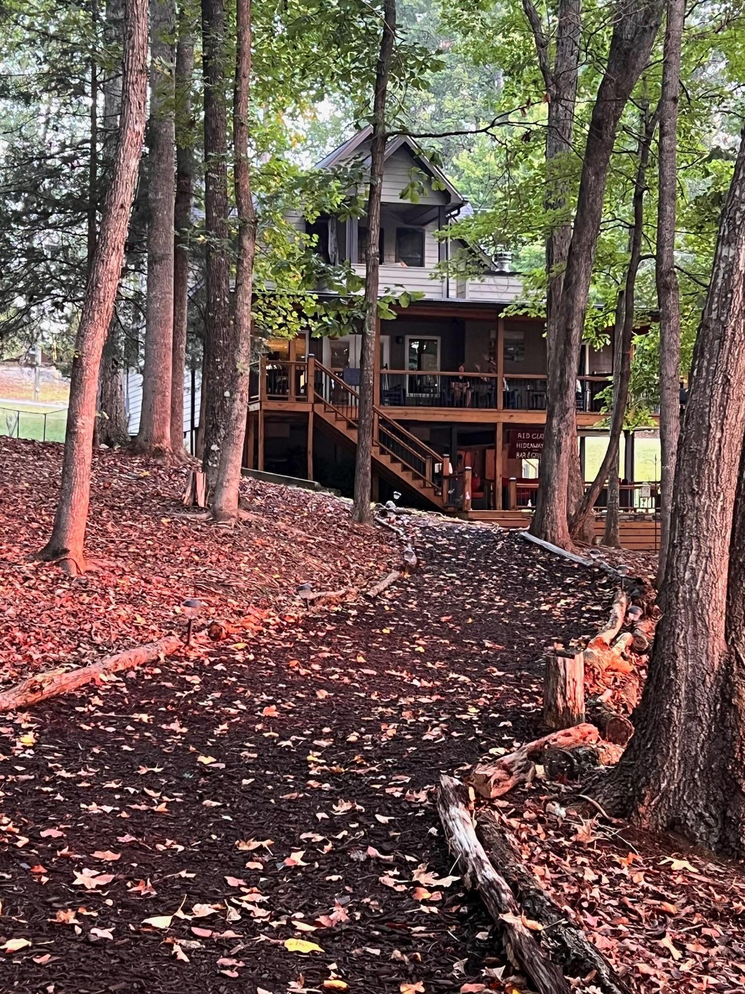 Nice flat path from the house to the dock.