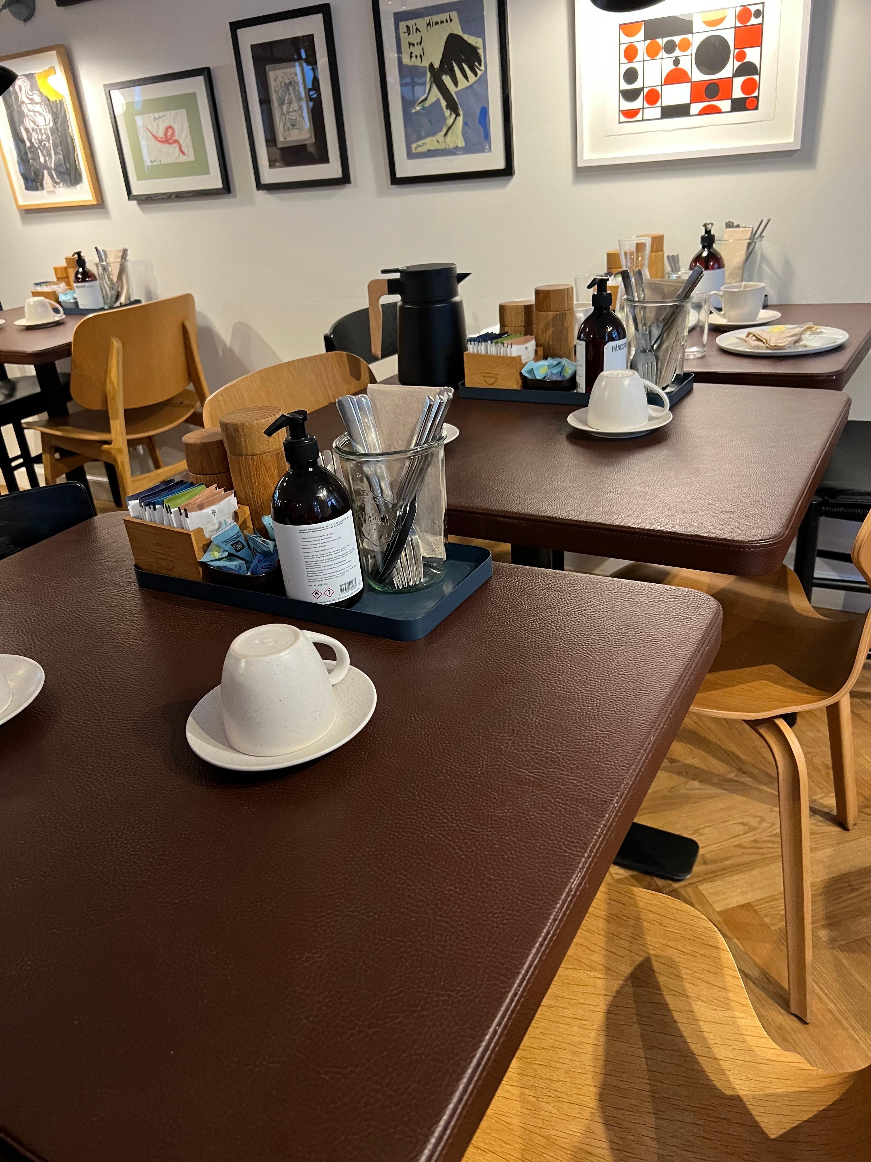 Breakfast room