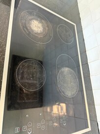 Cooktop with one malfunctioning burner