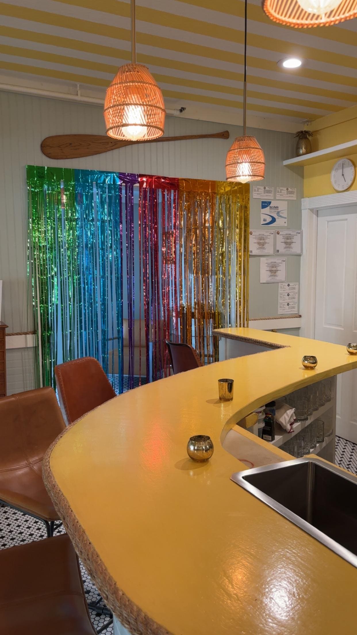 Lobby bar