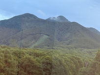 部屋から見た岩木山