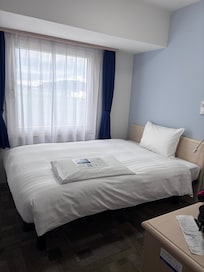 明るくて清潔ないお部屋でした