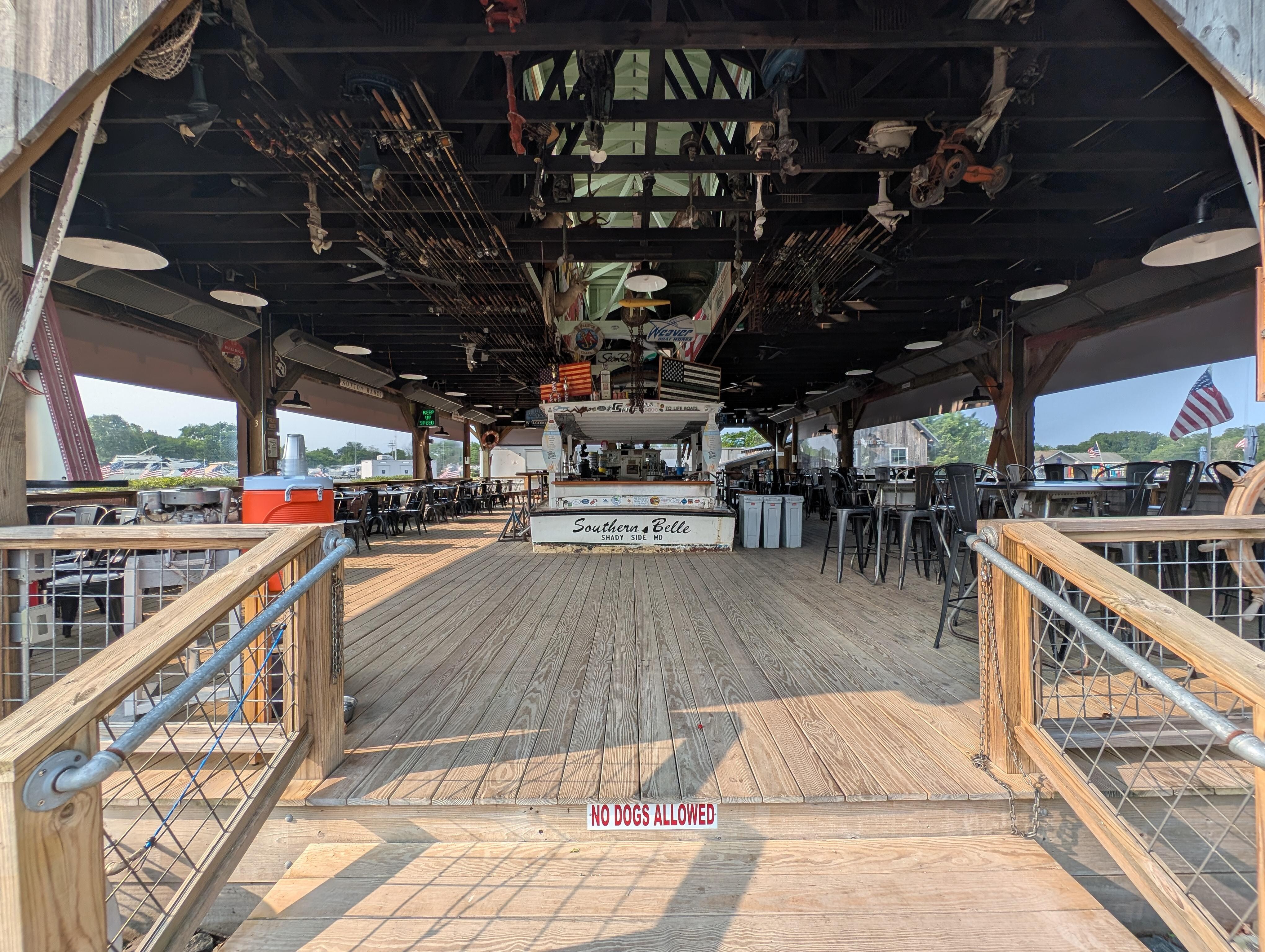 Restaurant/bar right outside