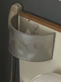 What is wrong with this lamp -- yuck.