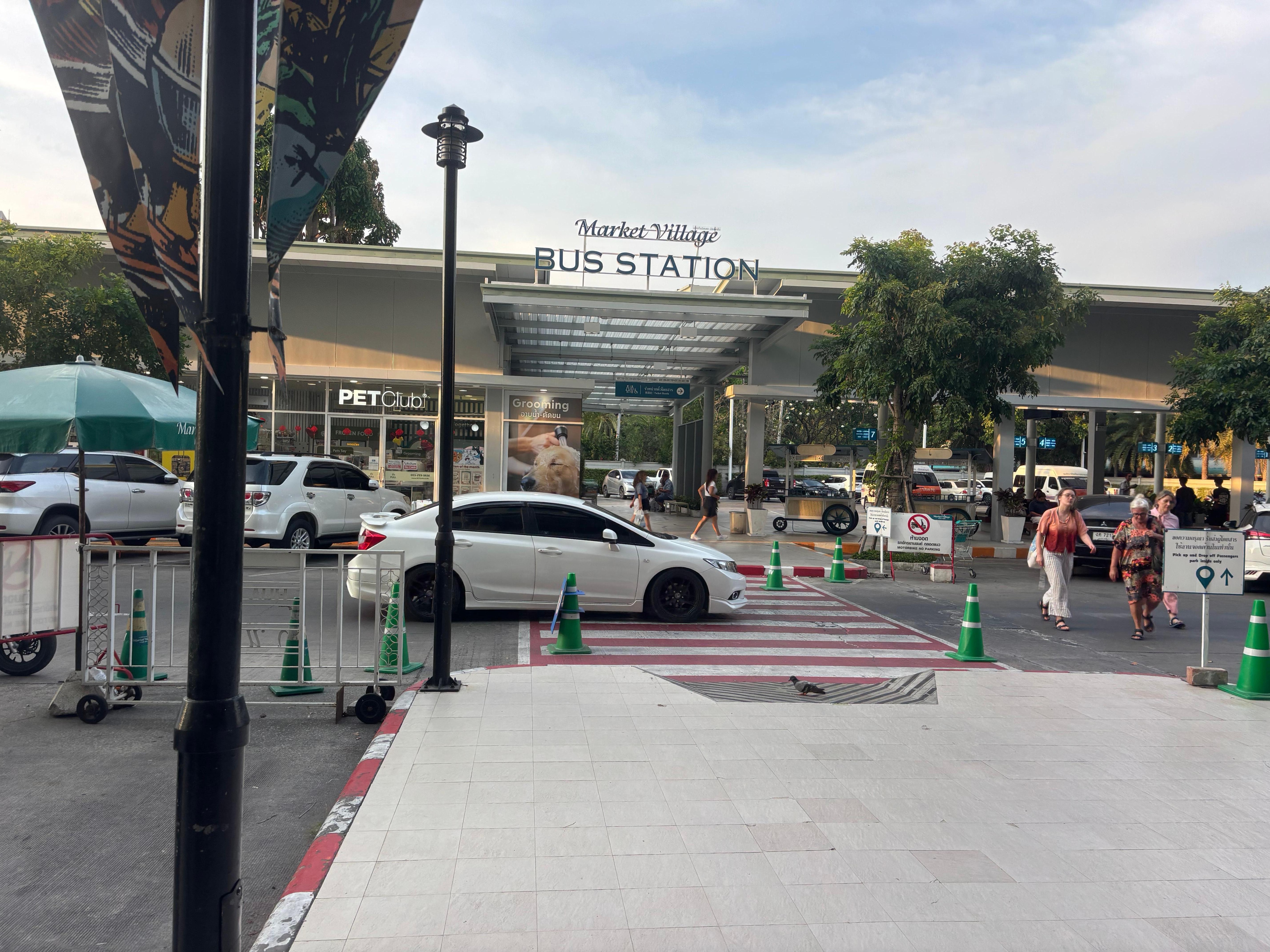 Street view front of bldg.
Unfortunately my other pictures went to cloud ⛅️ already.