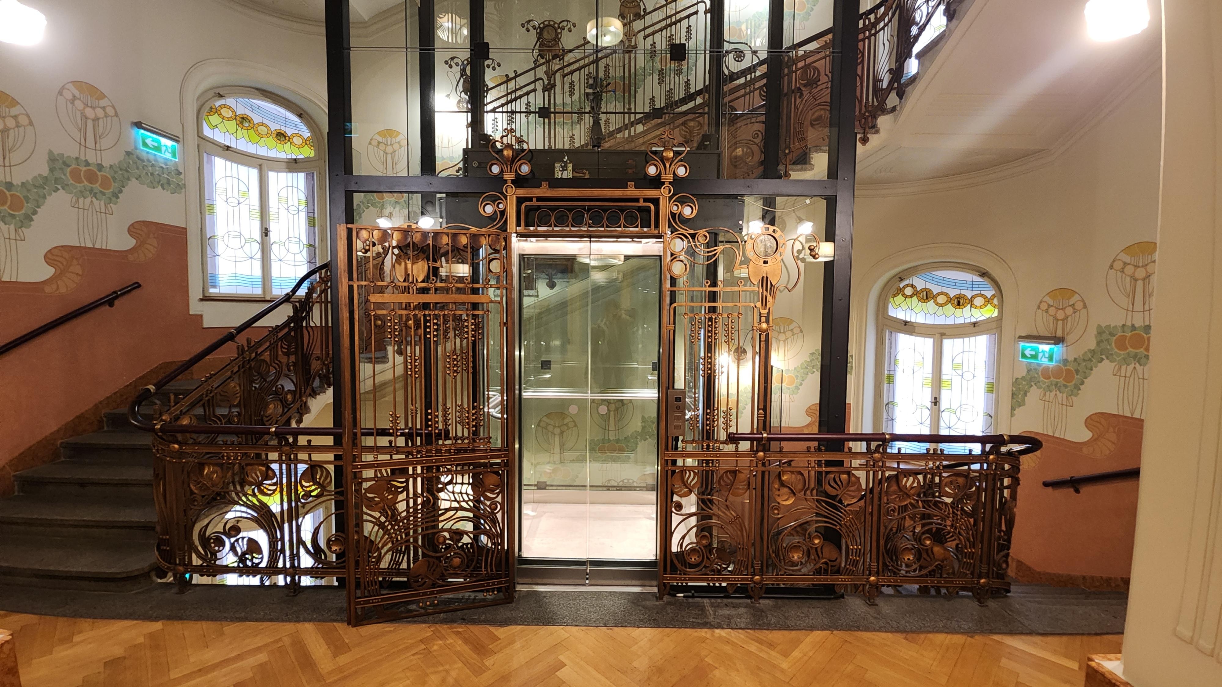 Love the elevator in the hotel.