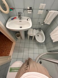 Fairly small bathroom, if you are over 6 feet..this may be a challenge.