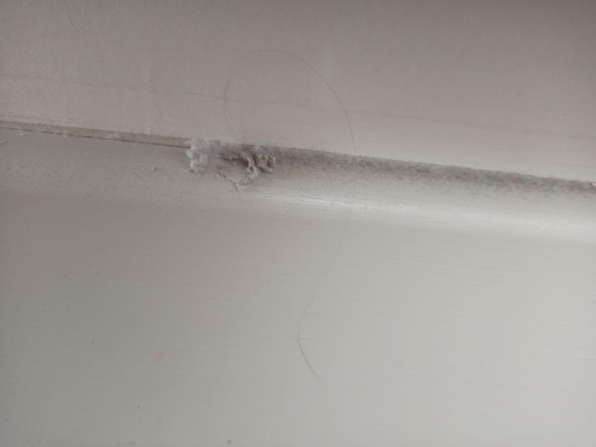 Heavily dusty edging