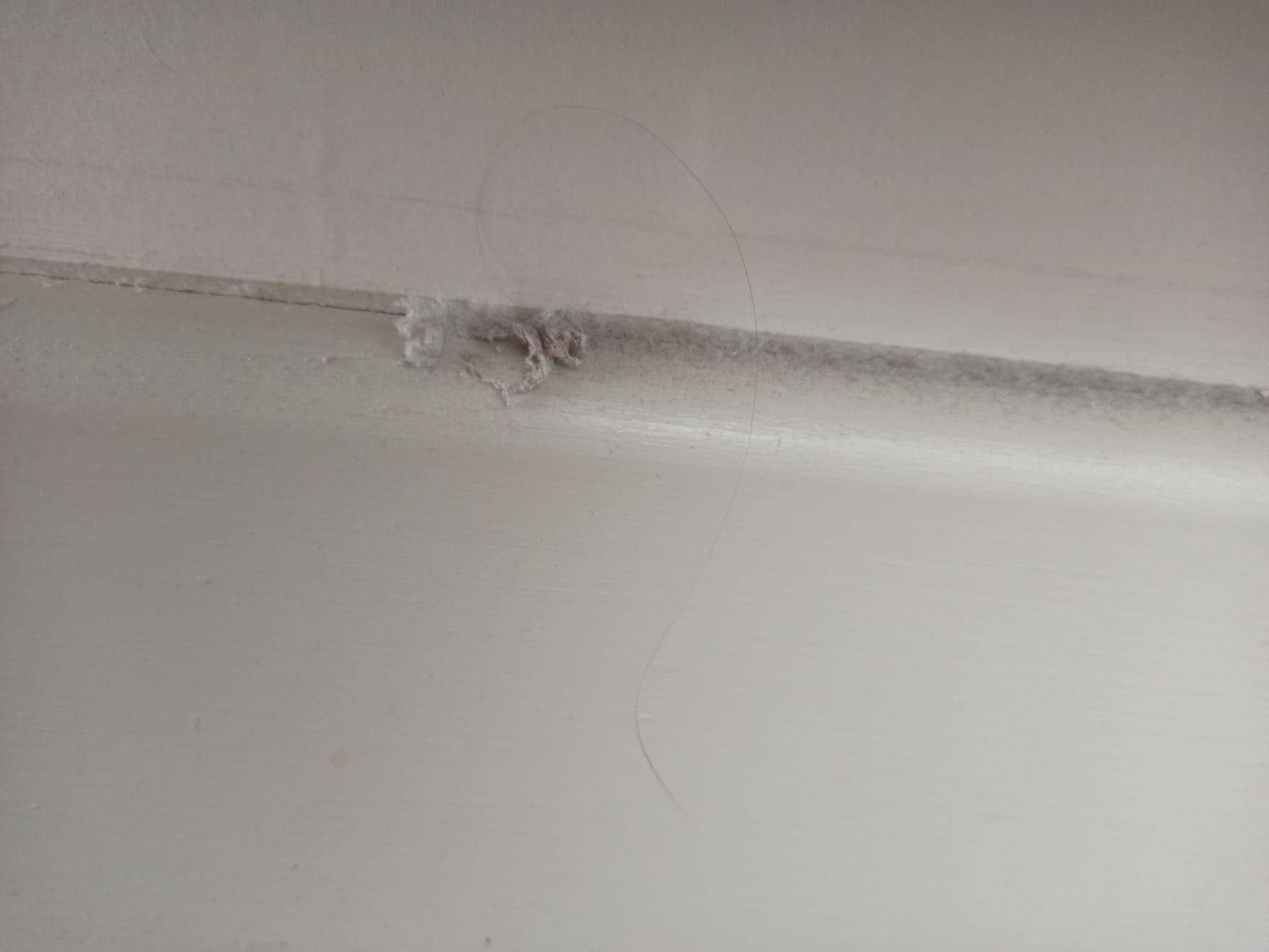 Heavily dusty edging