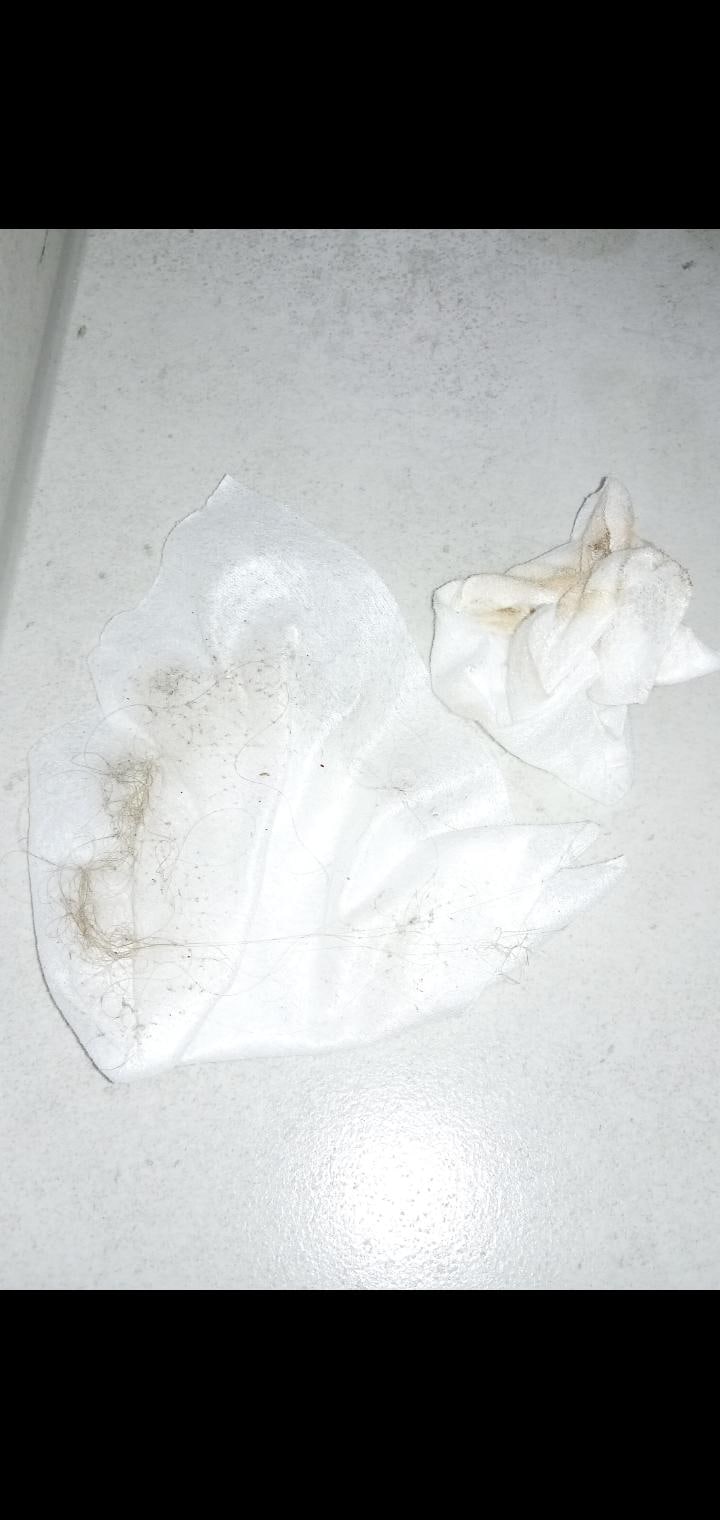 HAIR & DIRT IN BATHROOM