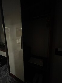 Armadio non illuminabile