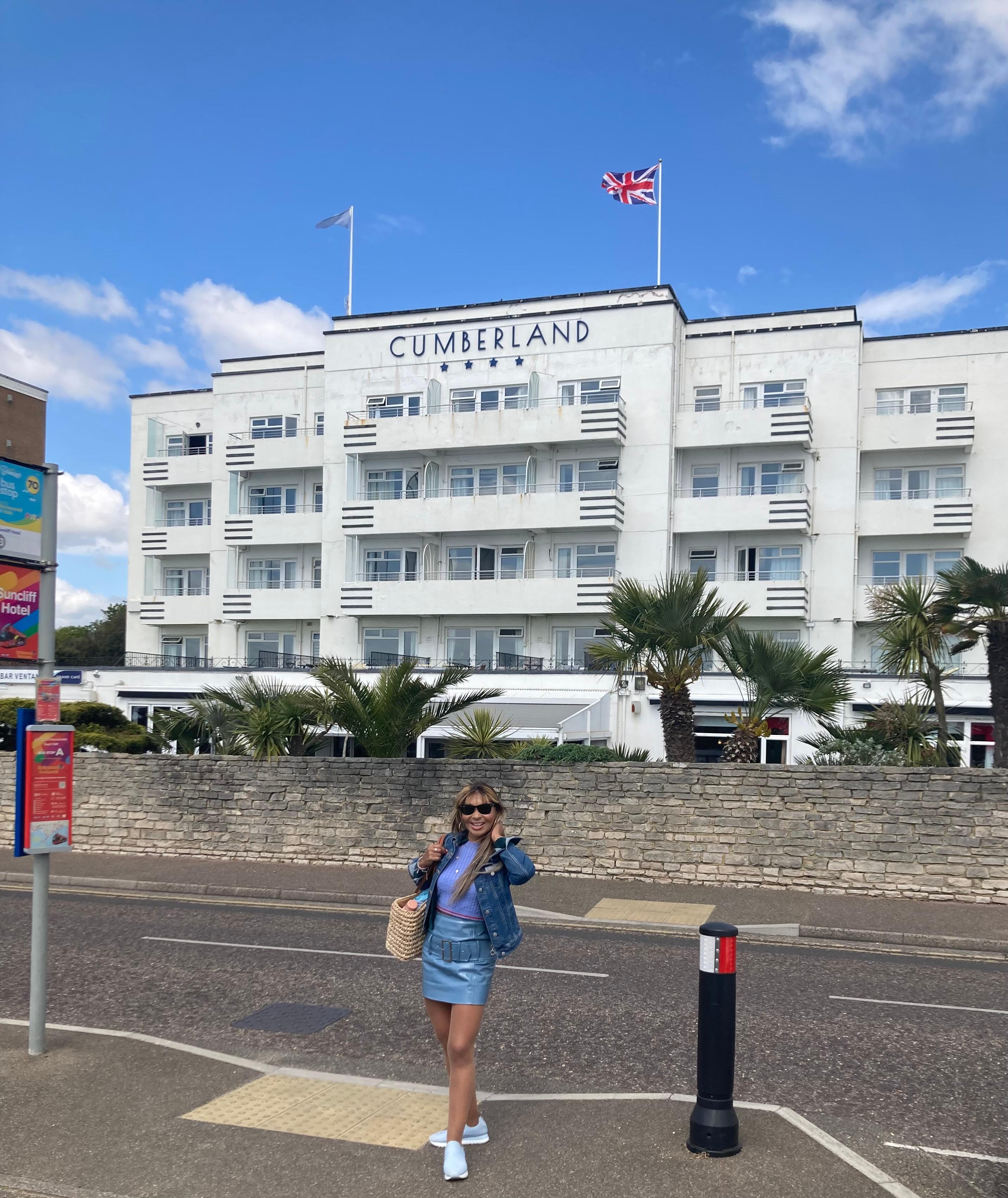 Nice Art Deco hotel 