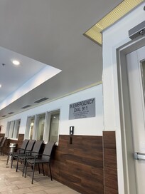 I appreciated this “in case of emergency” plaque with hotel name & address. I think every pool area should have this in case of drowning or other emergencies.