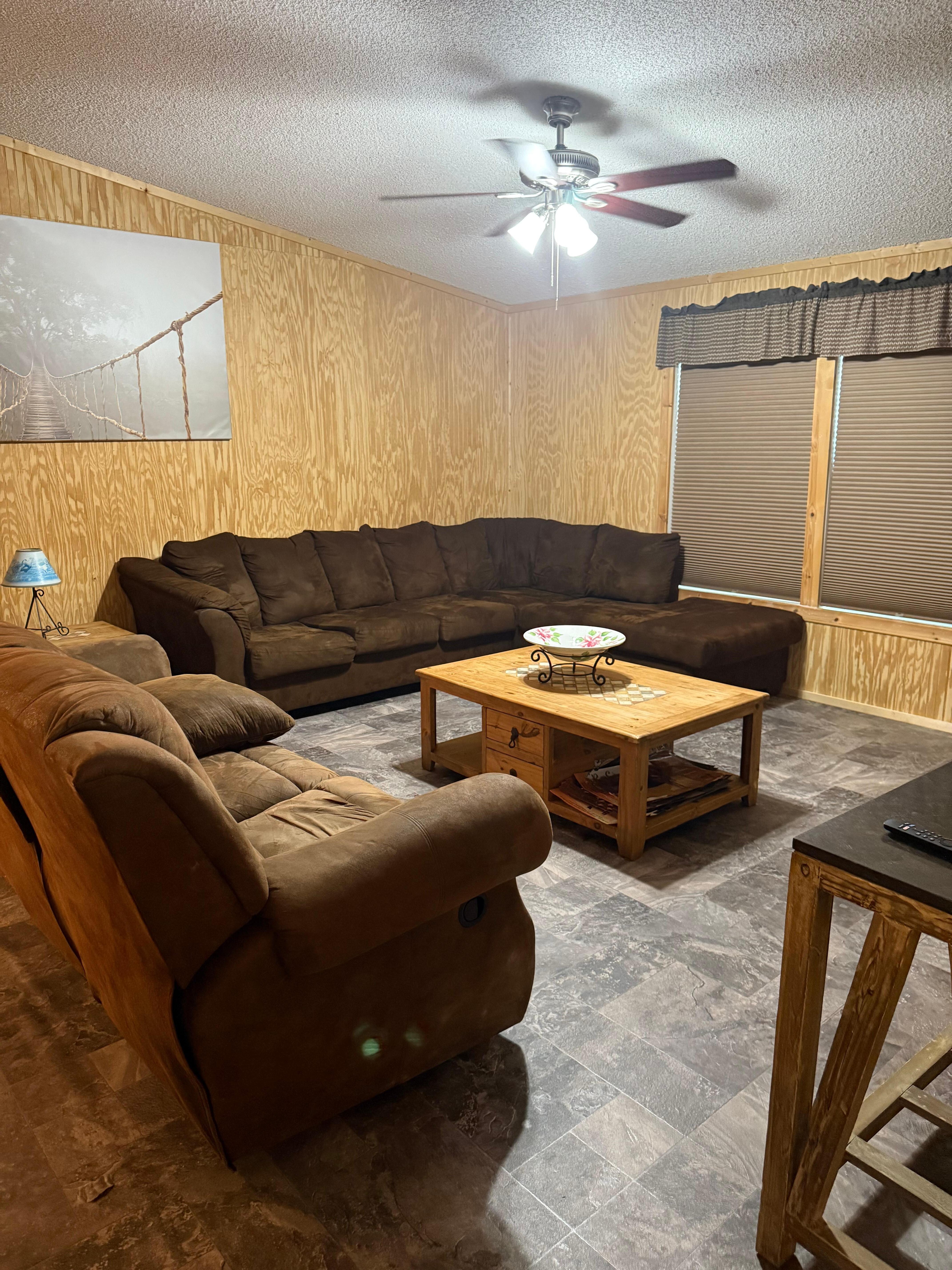 Roomy living area 