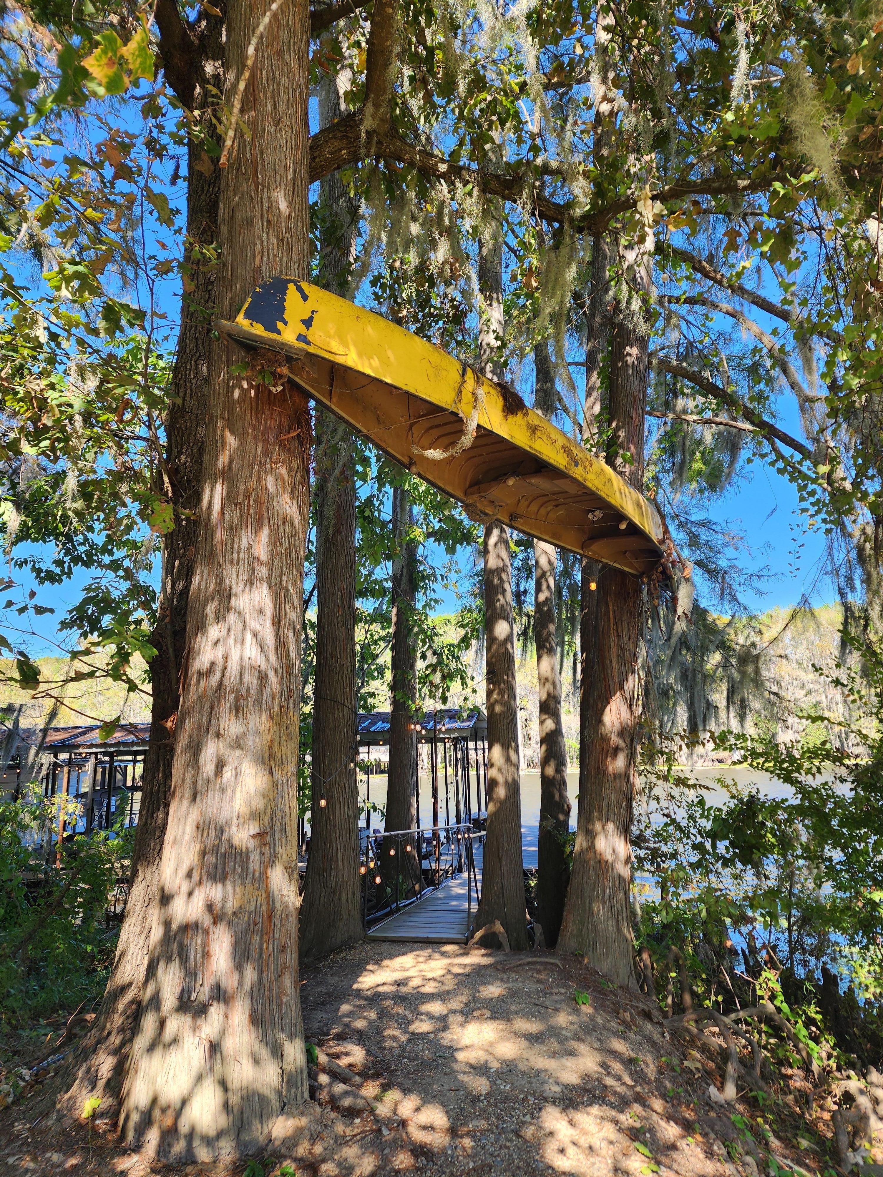 You can park right next to the walk path to boathouse