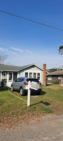 Front of house, Great older quiet neighborhood