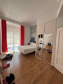 Quarto com tamanho excelente