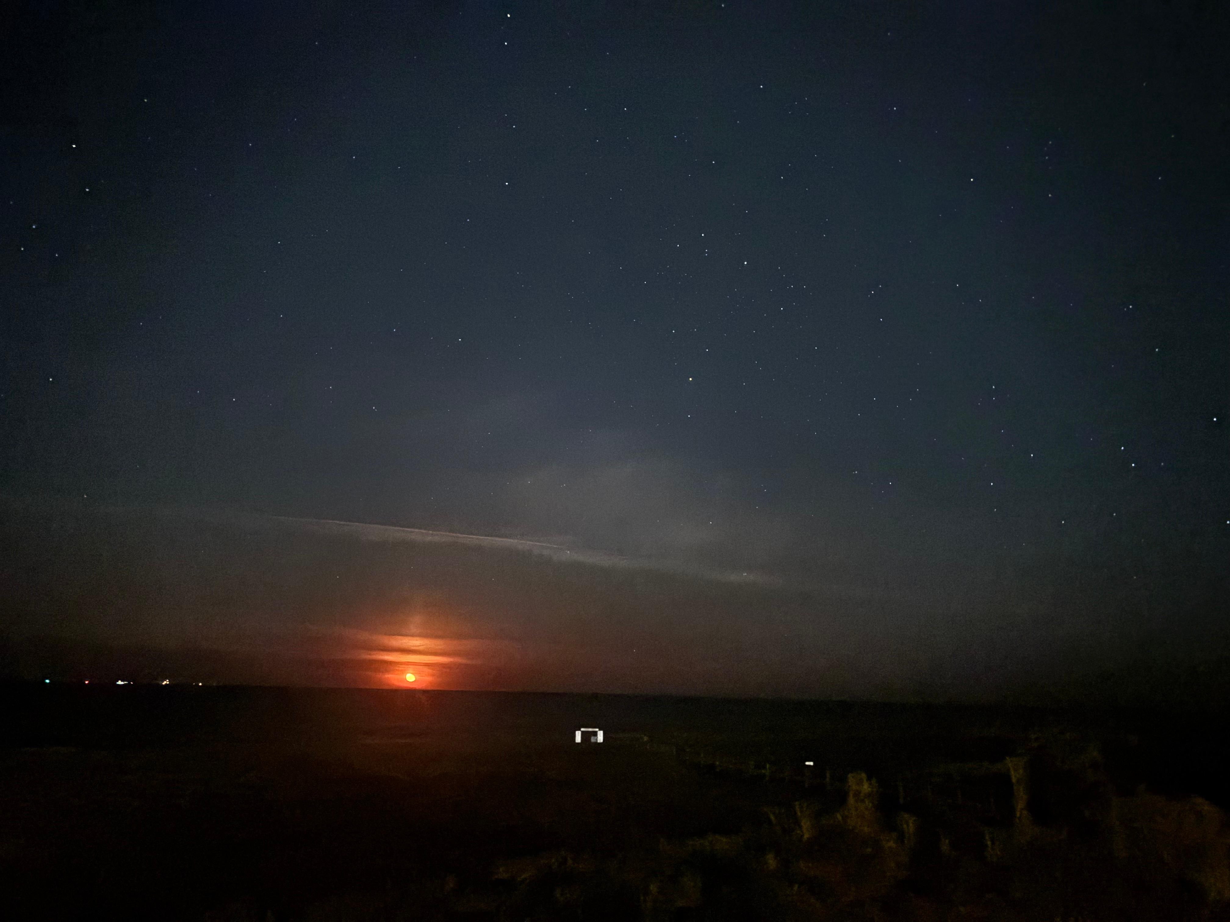 Moonrise at midnight 