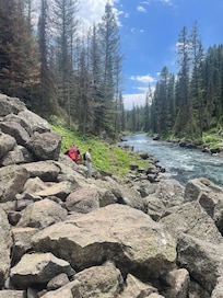 The Coffee Pot Falls Trail is quite close.