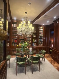 Library/Meeting room
