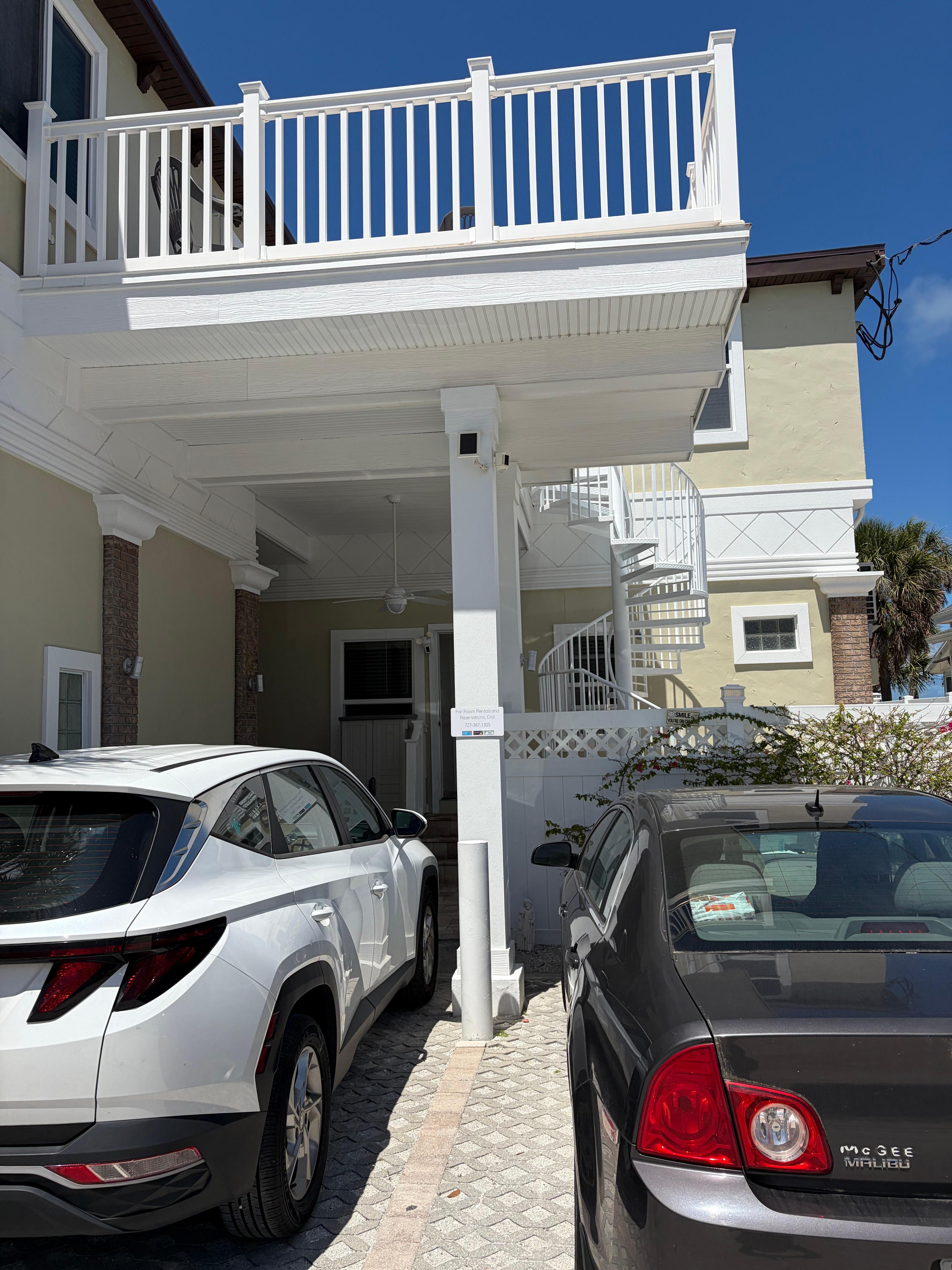 Parking right outside the door. Adorable little cottage behind the inn. 