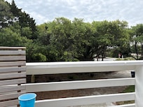 “Treehouse” porch view