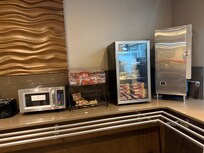 Free breakfast buffet with no actual food