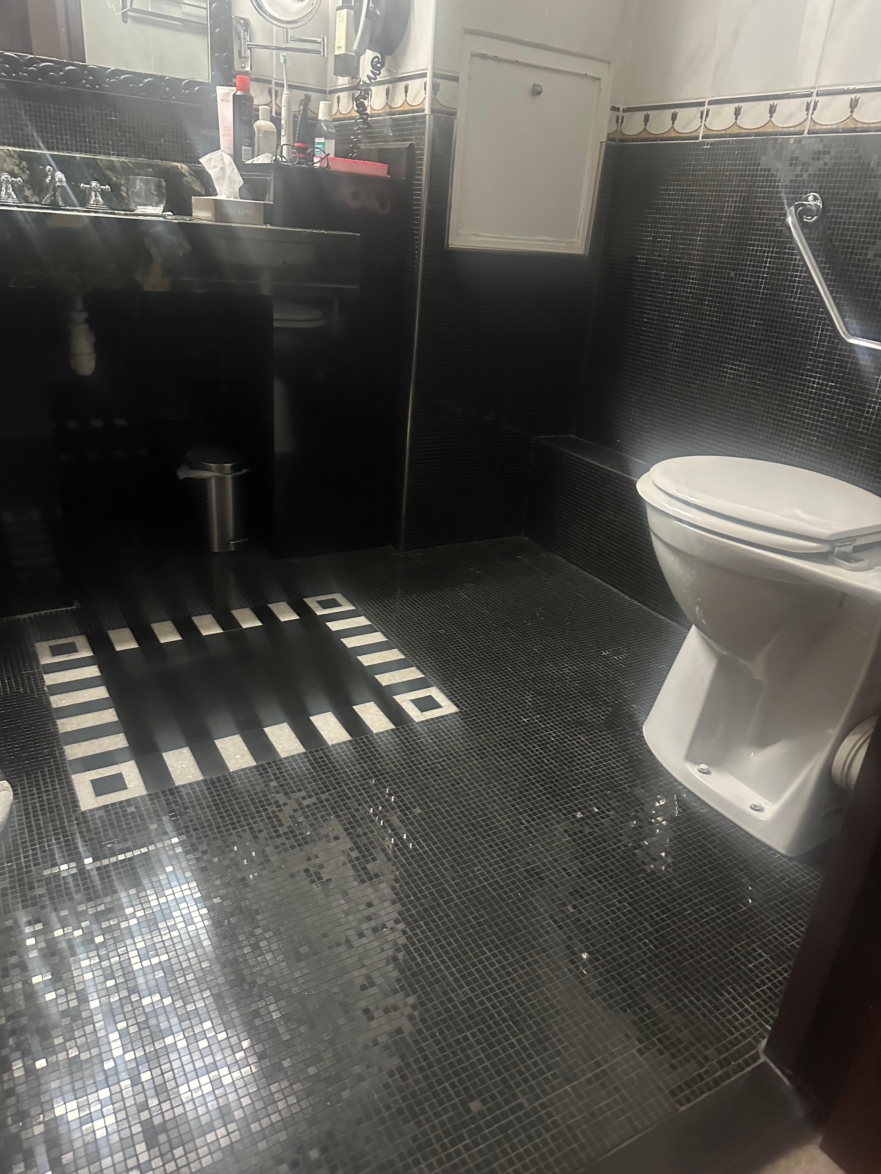 Bathroom not like pics

