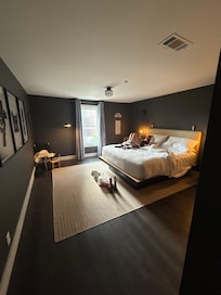 King bedroom 2