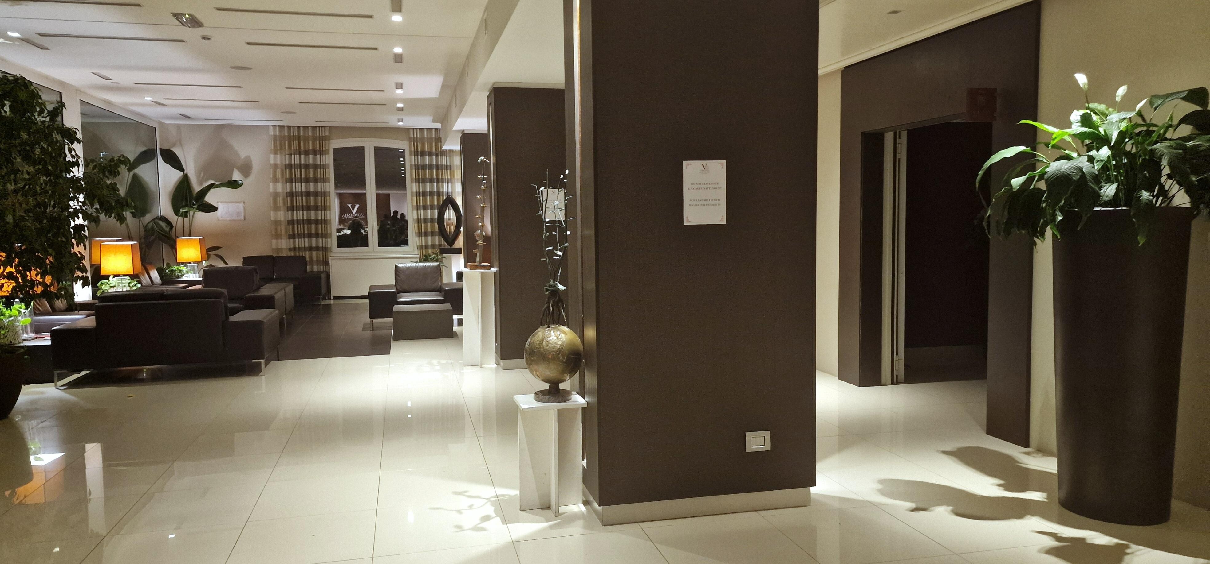 Lobby, Virginia Palace Hotel, Milan