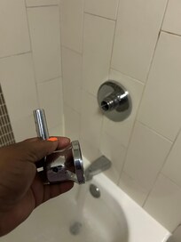 Faucet had no stopping point… loose and constantly spun around until hit position to stop water… then came COMPLETELY OFF !!!