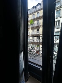 1 of 2 windows/door to the balcony