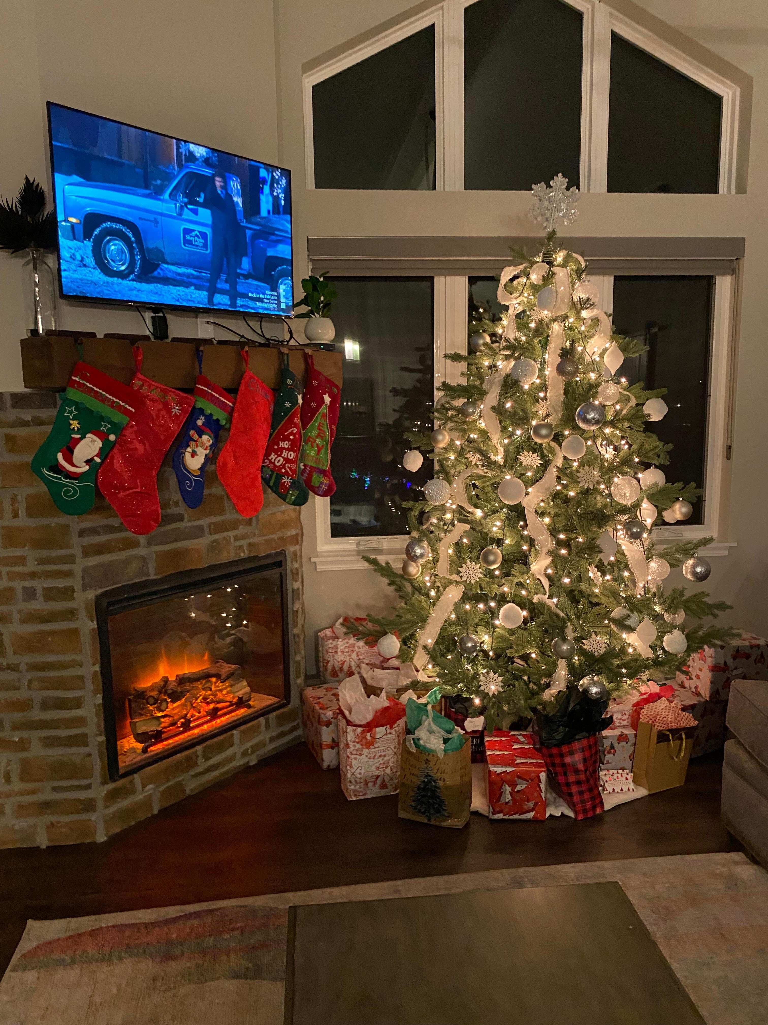 The Christmas tree was perfect.  We brought our own stockings and had plenty of room above the fireplace to hang them.