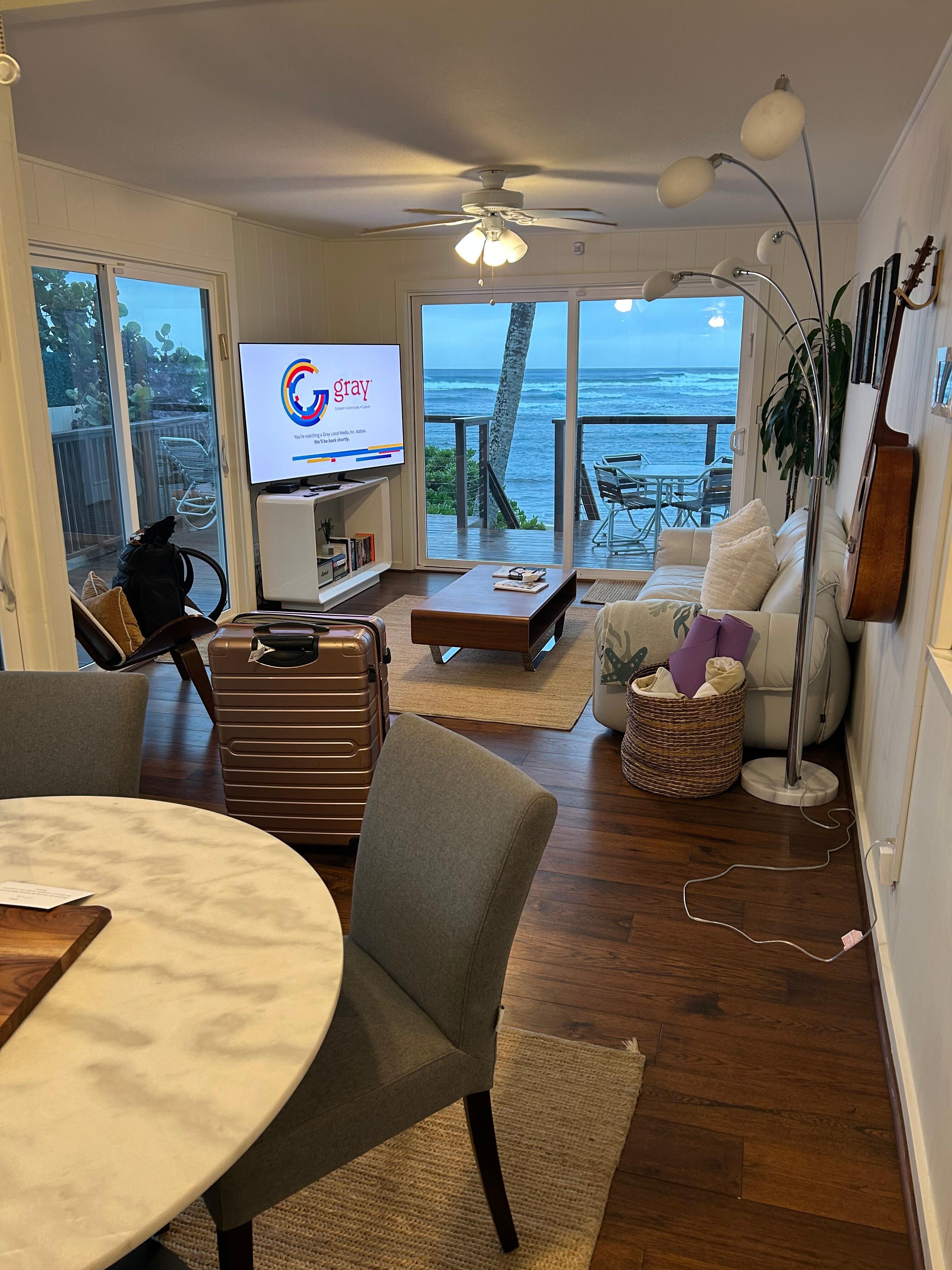 very comfortable living area with view of the ocean. We saw whales jumping while sitting on the couch!