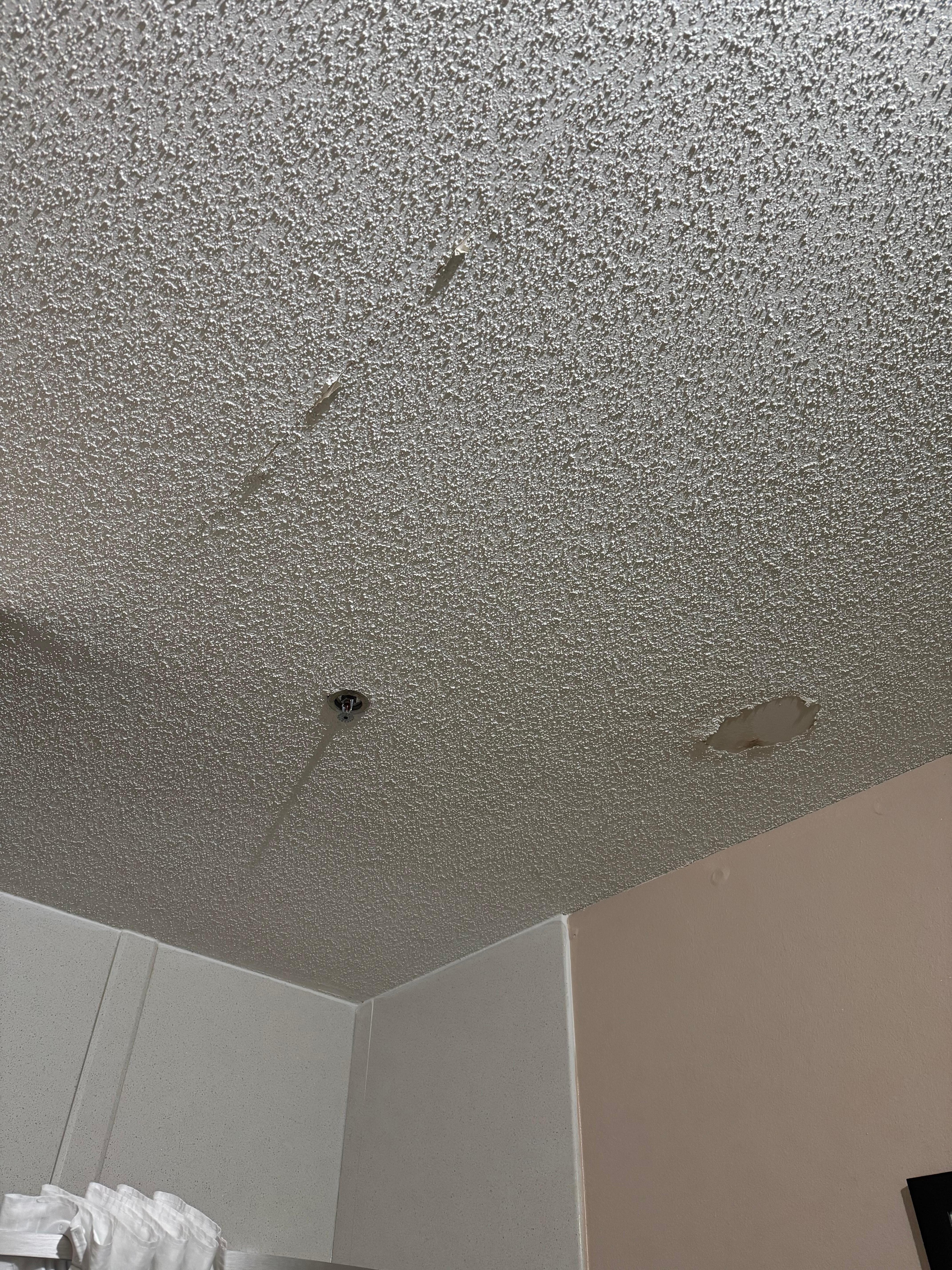 Ceiling in bathroom 