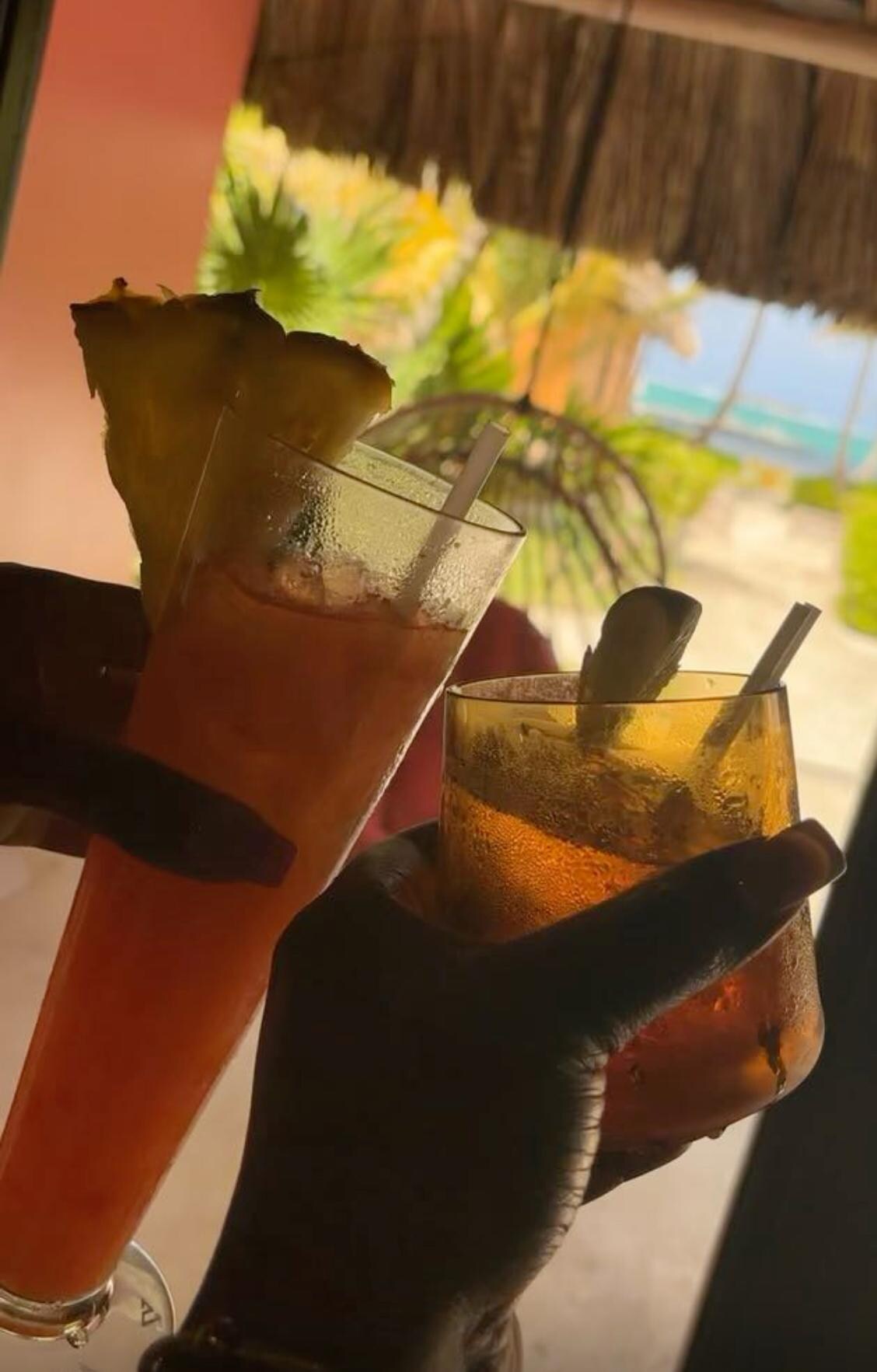 Complimentary drinks upon arrival 