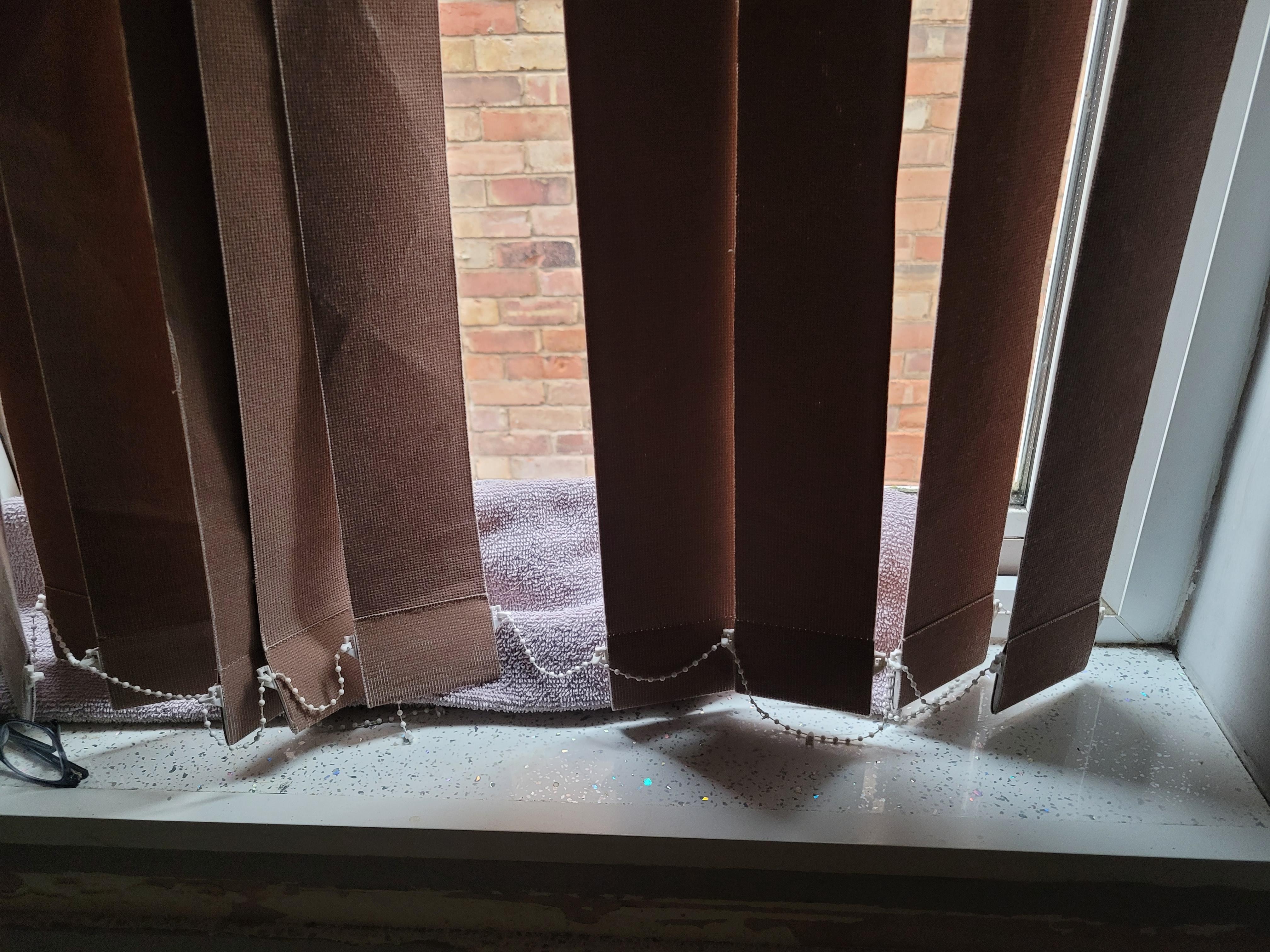 Handle didn't work, blinds didn't cover the window