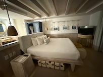 Plunge King Size Bed Room