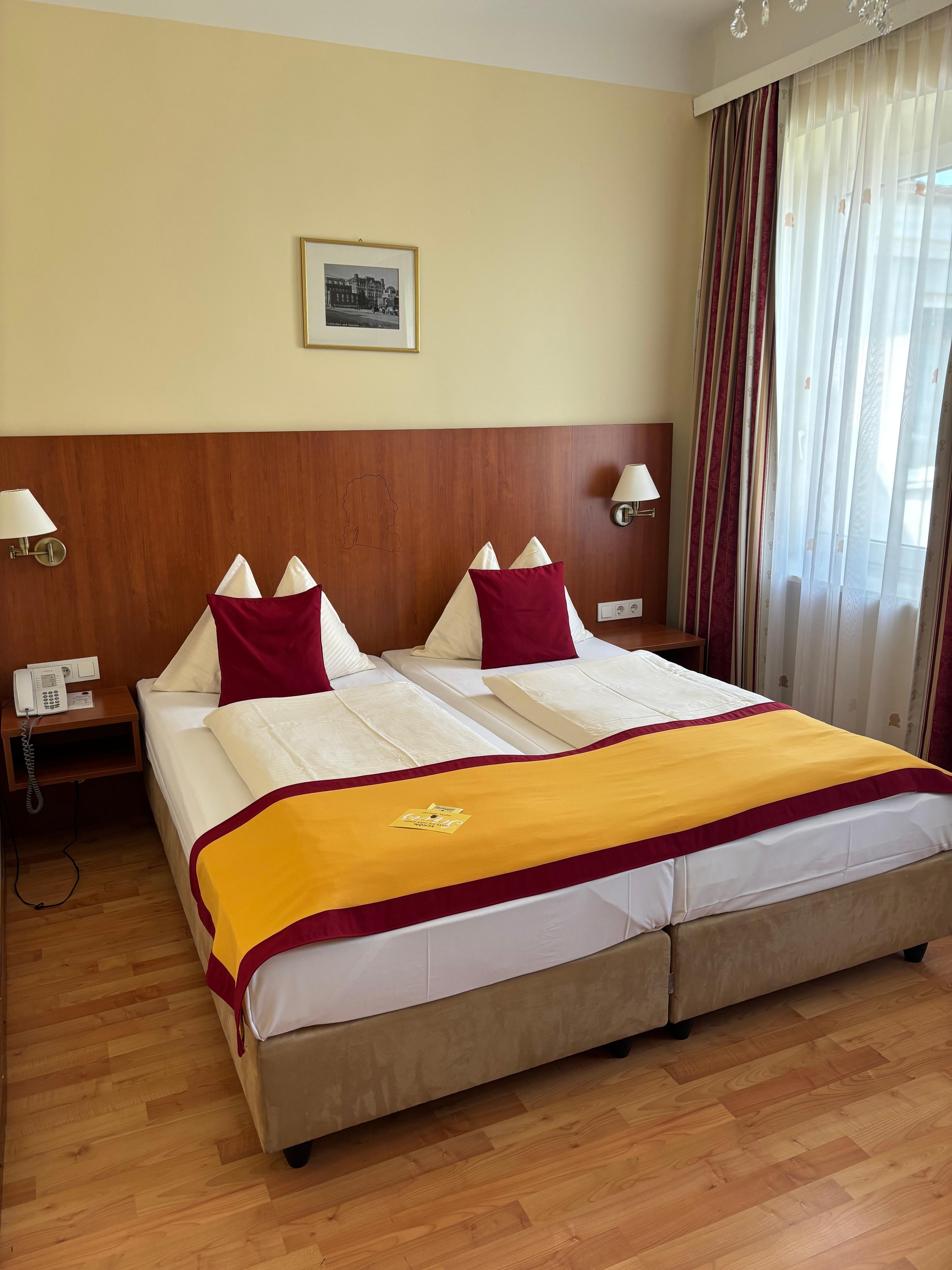 Reserved a single room, but i still had two side by side single beds