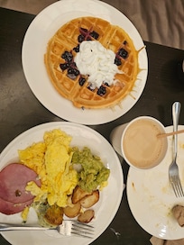 Desayuno delicioso y fresco.