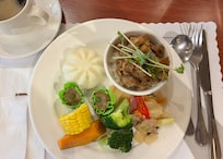 朝ごはんのビュッフェ